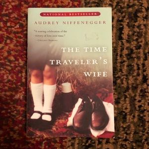 *b2g1* The time travelers wife book